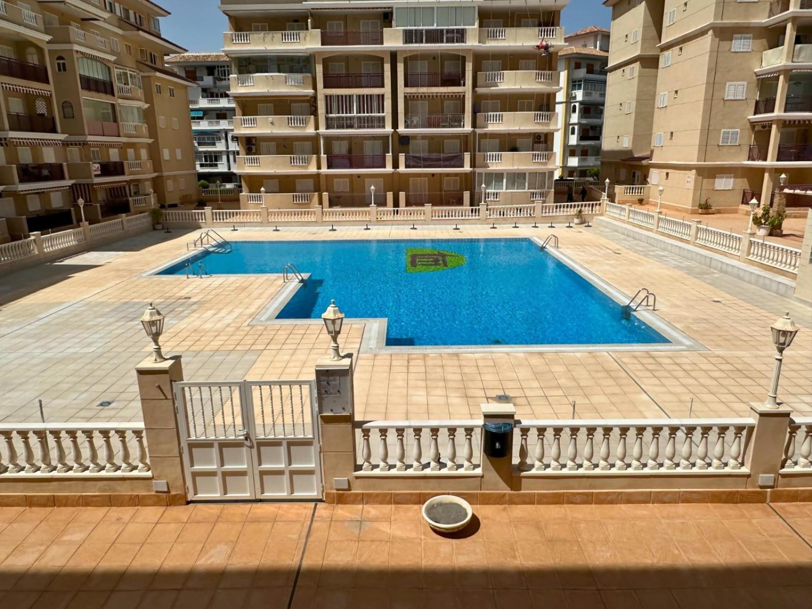 Cipres 4 Apartamento En Urbanizacion Con Piscina 托雷维耶哈 外观 照片