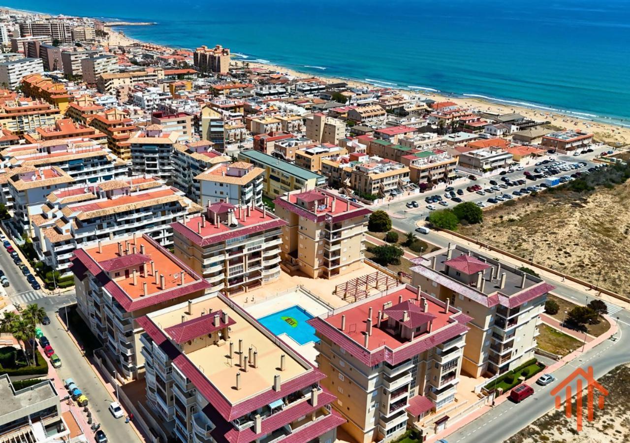 Cipres 4 Apartamento En Urbanizacion Con Piscina 托雷维耶哈 外观 照片